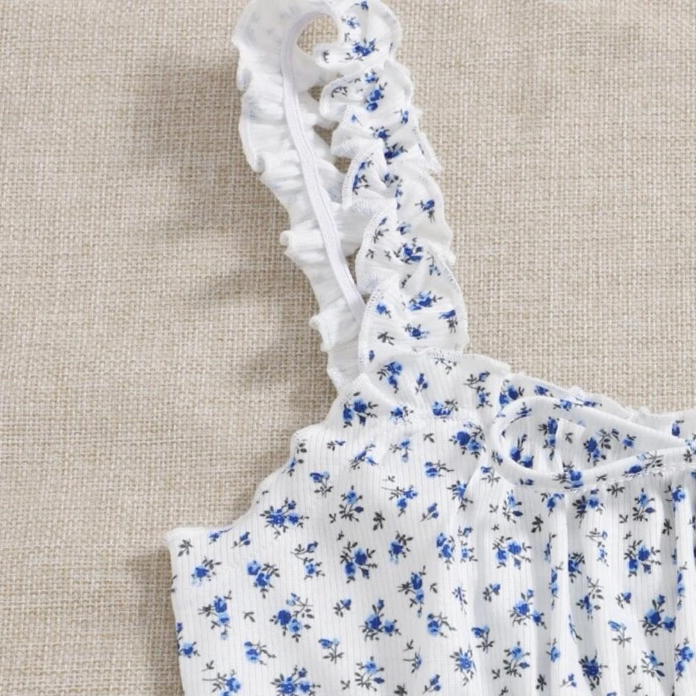 SHEIN Blue and White Floral Mini Dress - Picture 5 of 7